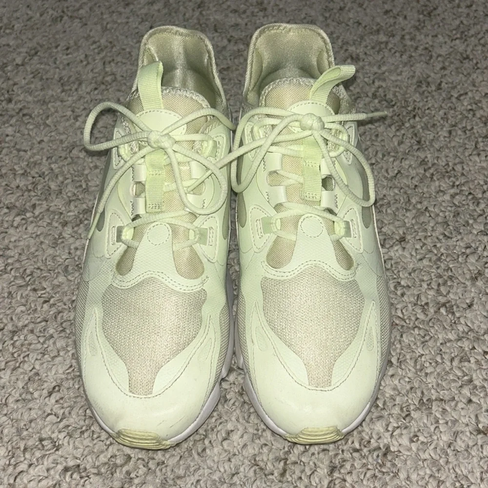 NWOT Nike Airmax - Picture 2 of 6